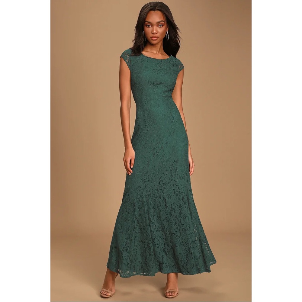 Lulu’s Cascading Dreams Emerald Green Lace Maxi Dress NWT Small